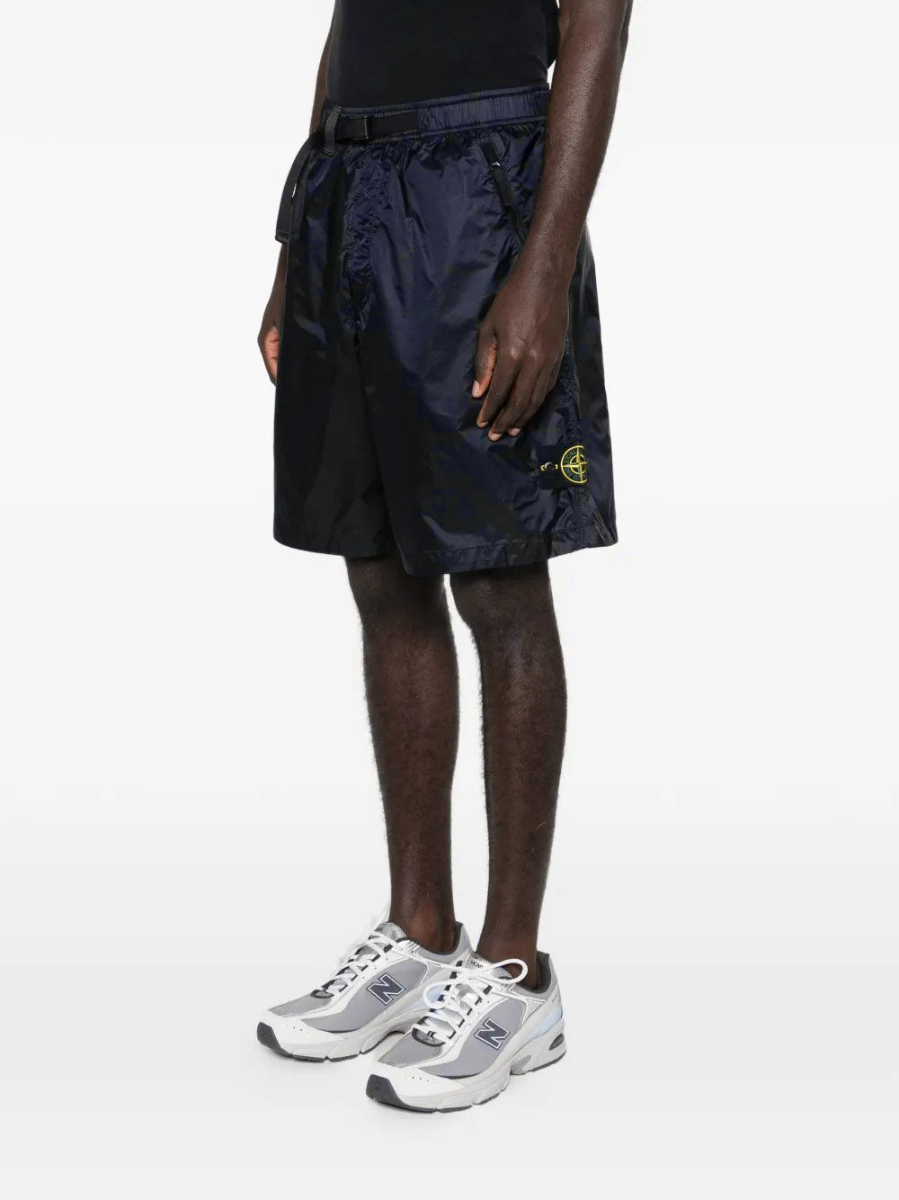 STONE ISLAND-logo-patch shorts-