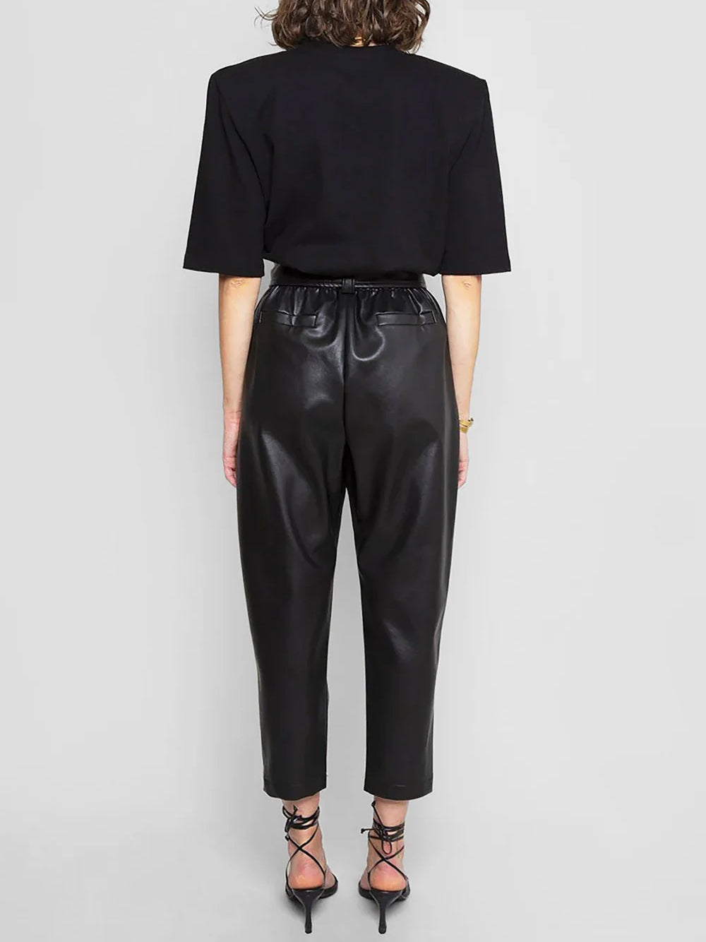 THE FRANKIE SHOP-CARRINGTON PADDED SHOULDER TEE-