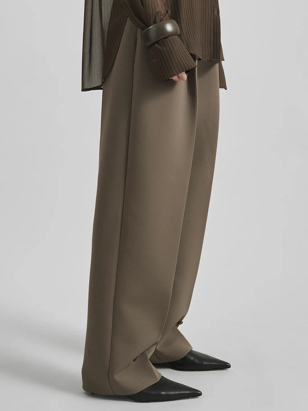 DOYER PLEATED TROUSERS