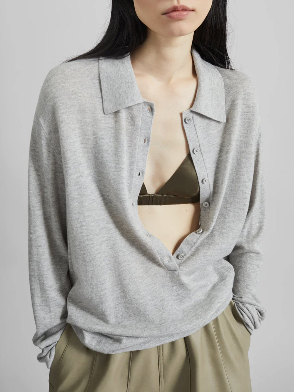 THE FRANKIE SHOP-TALA KNIT V-NECK-