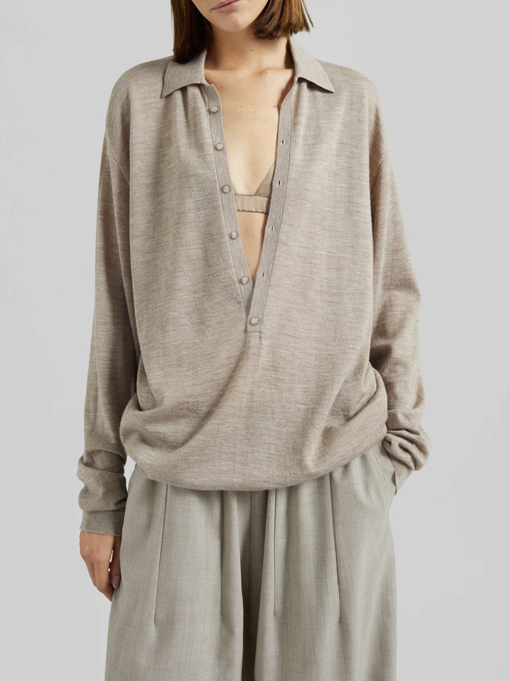 THE FRANKIE SHOP-TALA KNIT V-NECK-