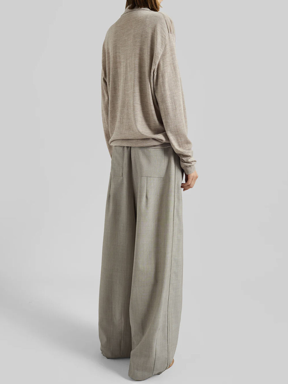 THE FRANKIE SHOP-TALA KNIT V-NECK-