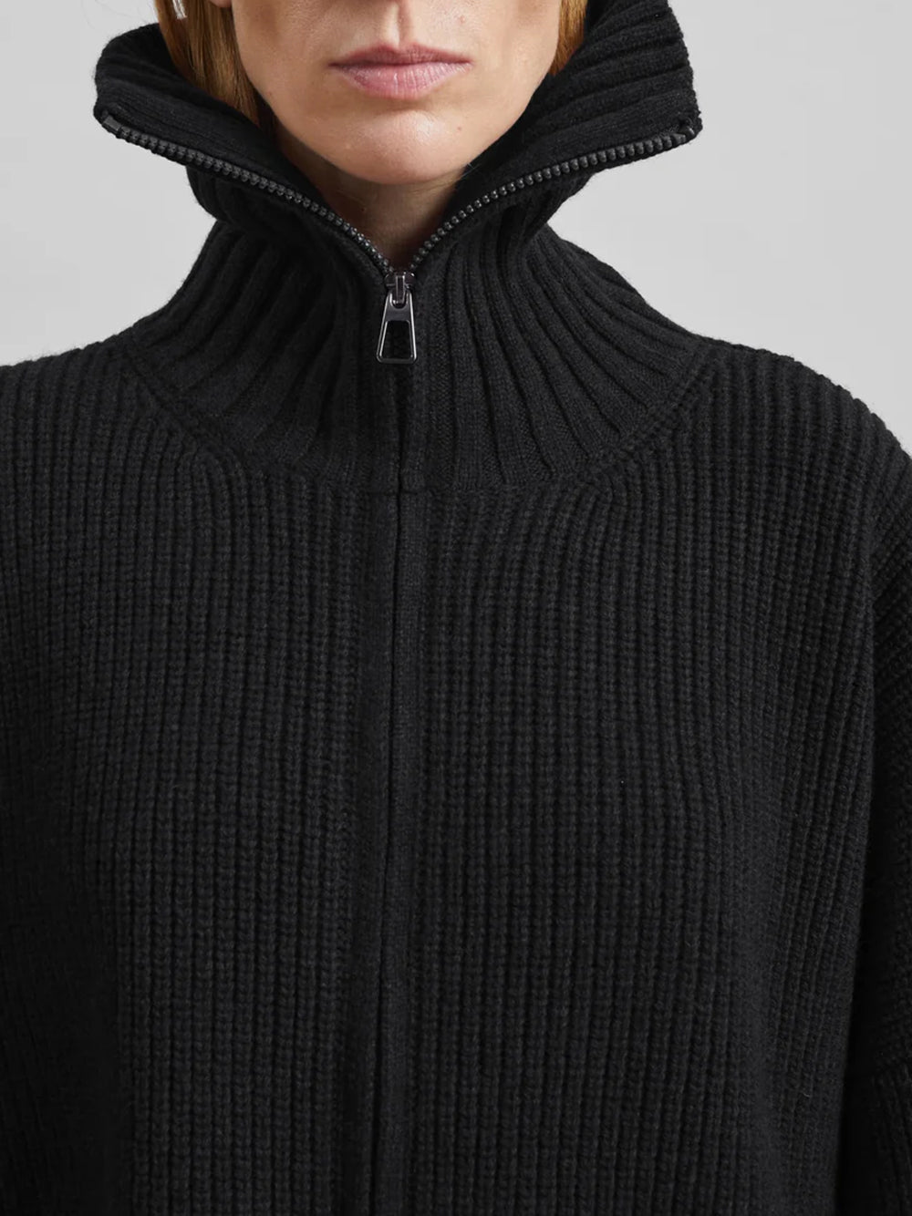 VEDA OVERSIZED ZIP