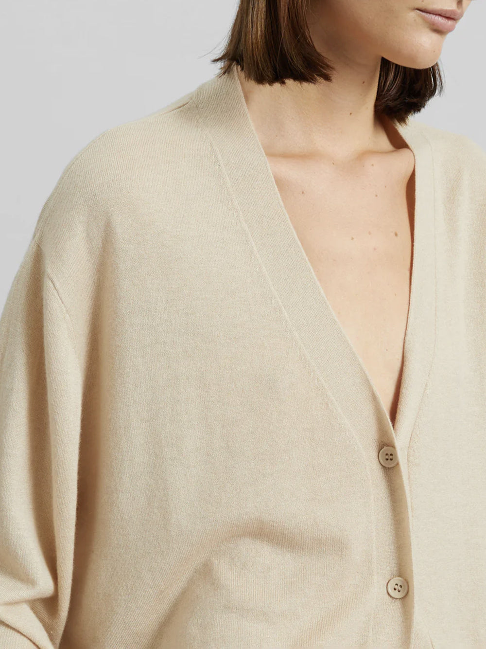 THE FRANKIE SHOP-ZINA V-NECK-