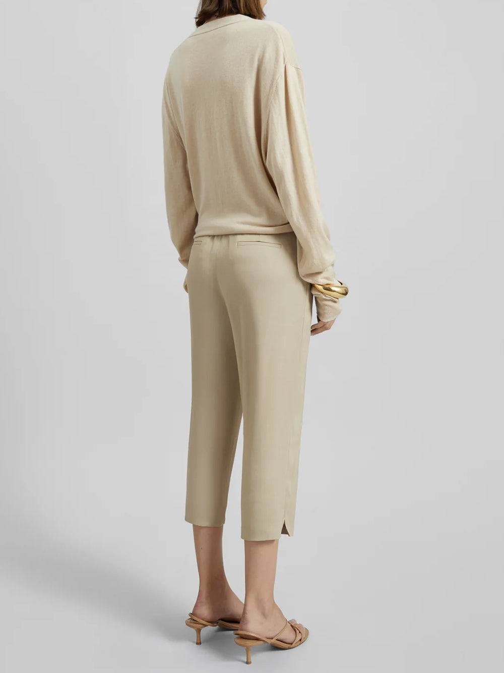 THE FRANKIE SHOP-ZINA V-NECK-