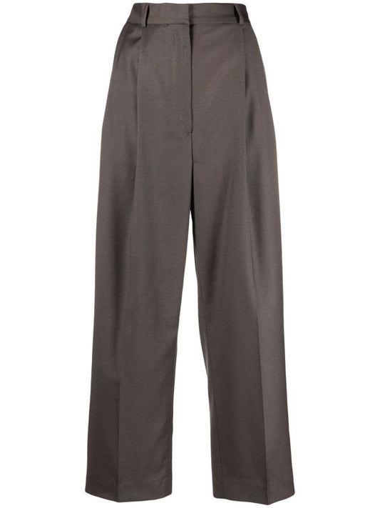 TOTEME-Double-Pleated Cropped Trousers-