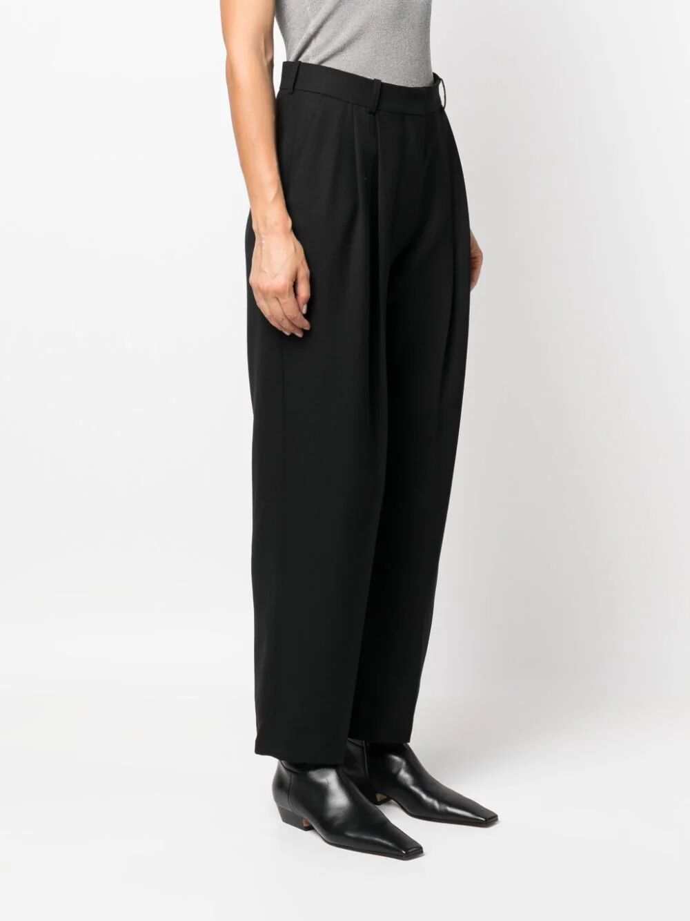 TOTEME-Double-Pleated Cropped Trousers-234WRTWBM115FB0026 BLACK 001