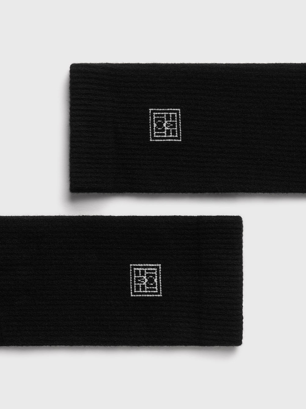 TOTEME-Monogram socks-