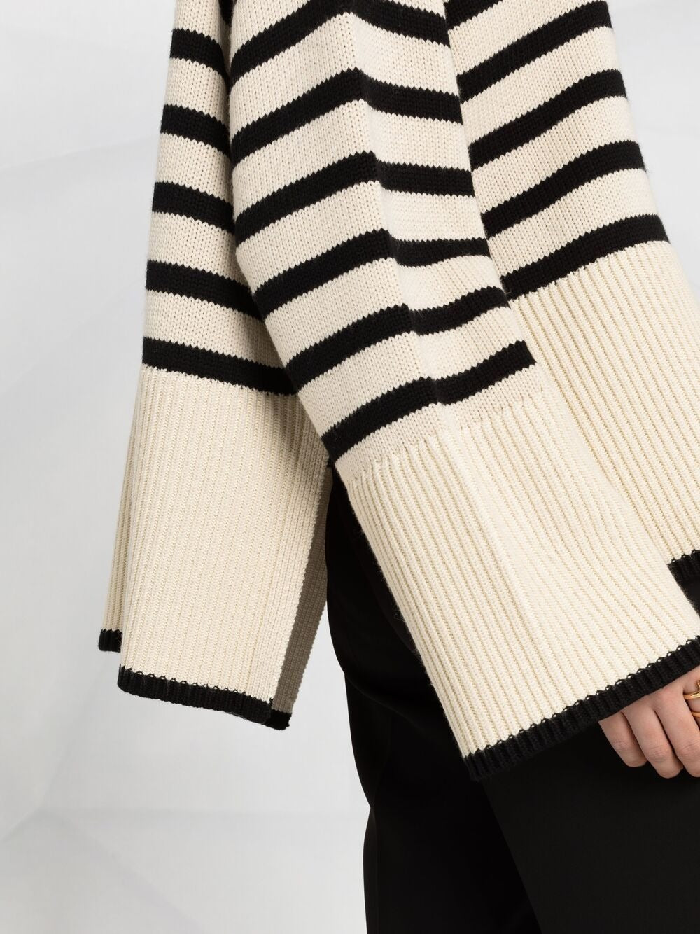 TOTEME-Signature Stripe Turtleneck-212562758 LIGHT SAND STRIPE 876