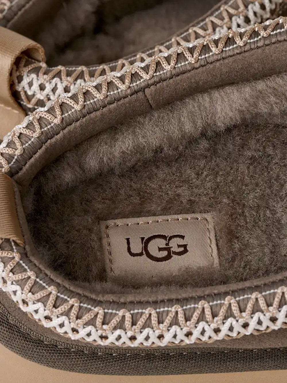UGG-W TAZZ II-